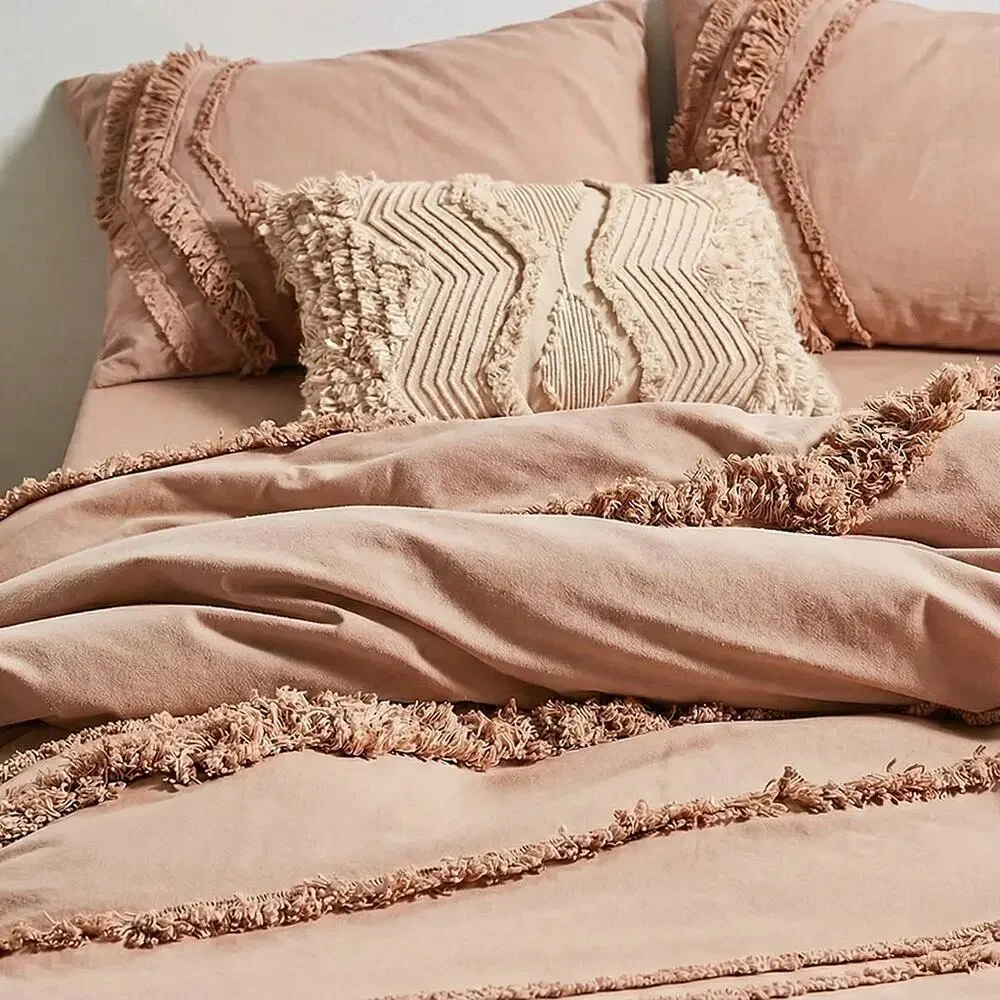 Urban Outfitters Flaunt Tufted Duvet Cover Queen - New